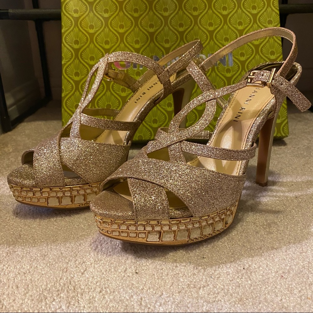 Champagne Gianni Bini Heels Women’s Size 9 Style “Myra”
